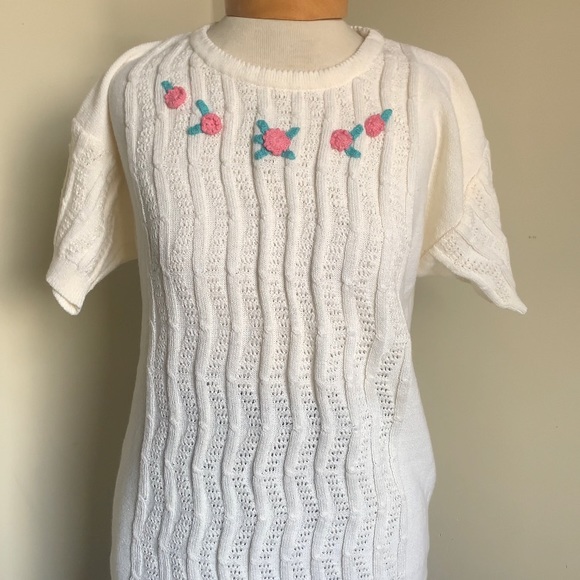 Lightweight Crochet Rosette Sweater Tee - Picture 2 of 8